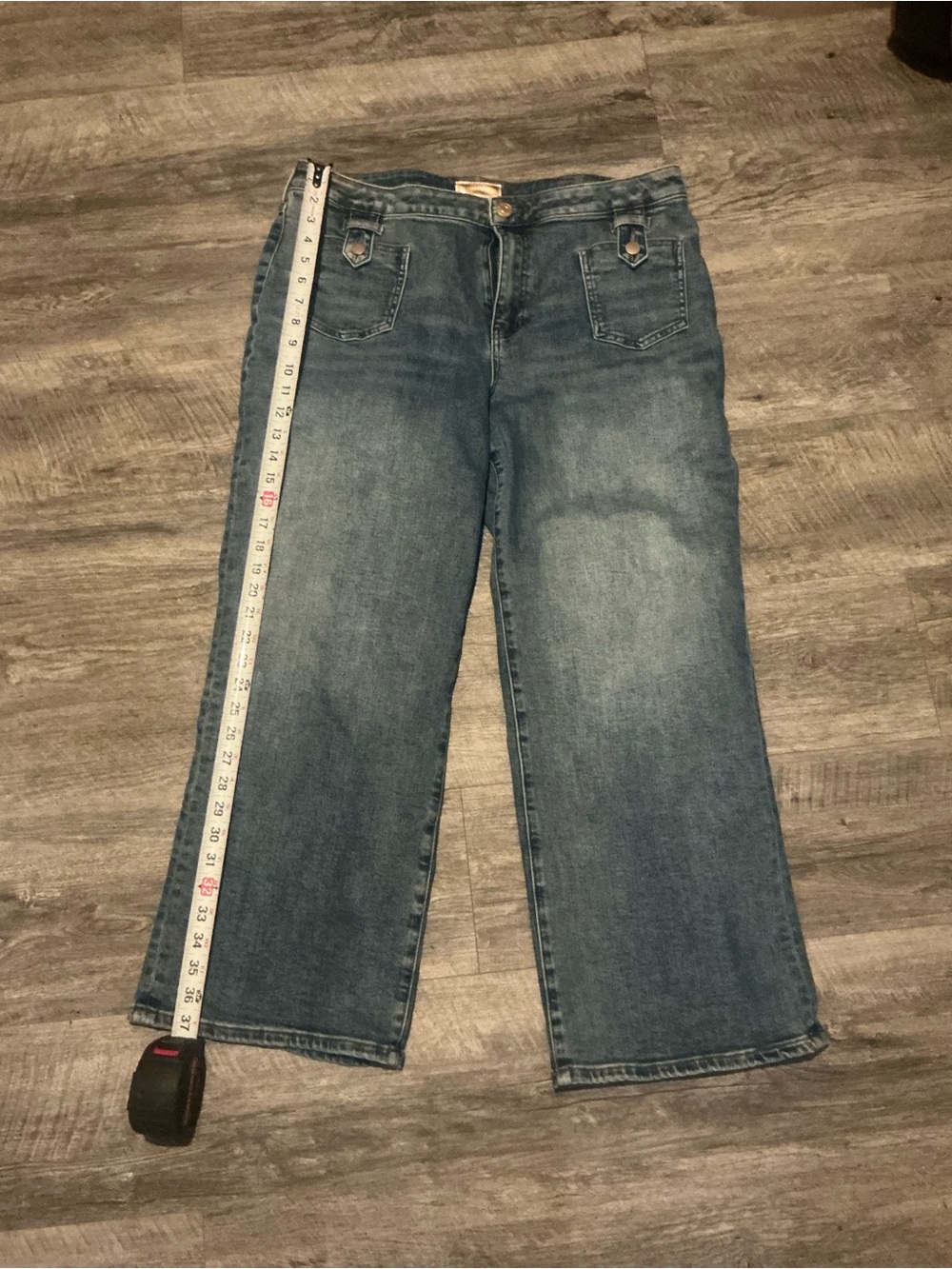 Kut from the Kloth Medium Blue Straight-Leg Jeans